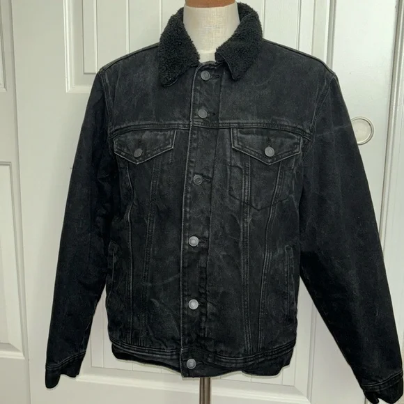 Old Navy Denim jacket - Picture 10 of 15